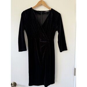 NWT Black Velvet Long Sleeve V Neck Midi Dress Sz S Capsule Minimalist Feminine